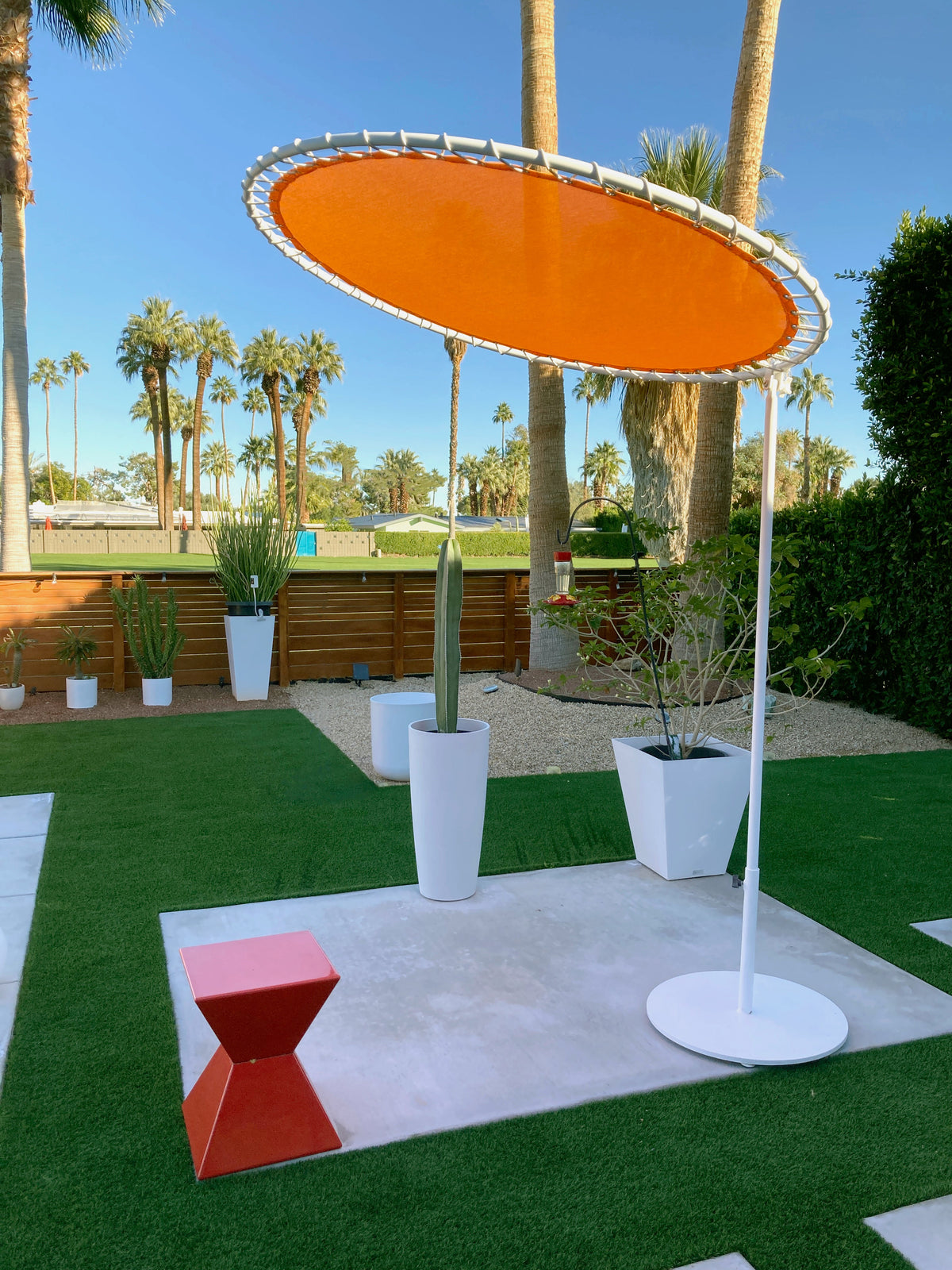 60" Deluxe Eclypse Mid-Century Sunshade w/ 85LBS Base